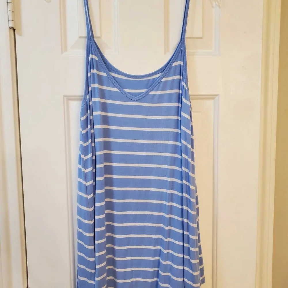 Zenana Premium Spaghetti Strap Top. XL. Brand new without tags - Picture 1 of 3